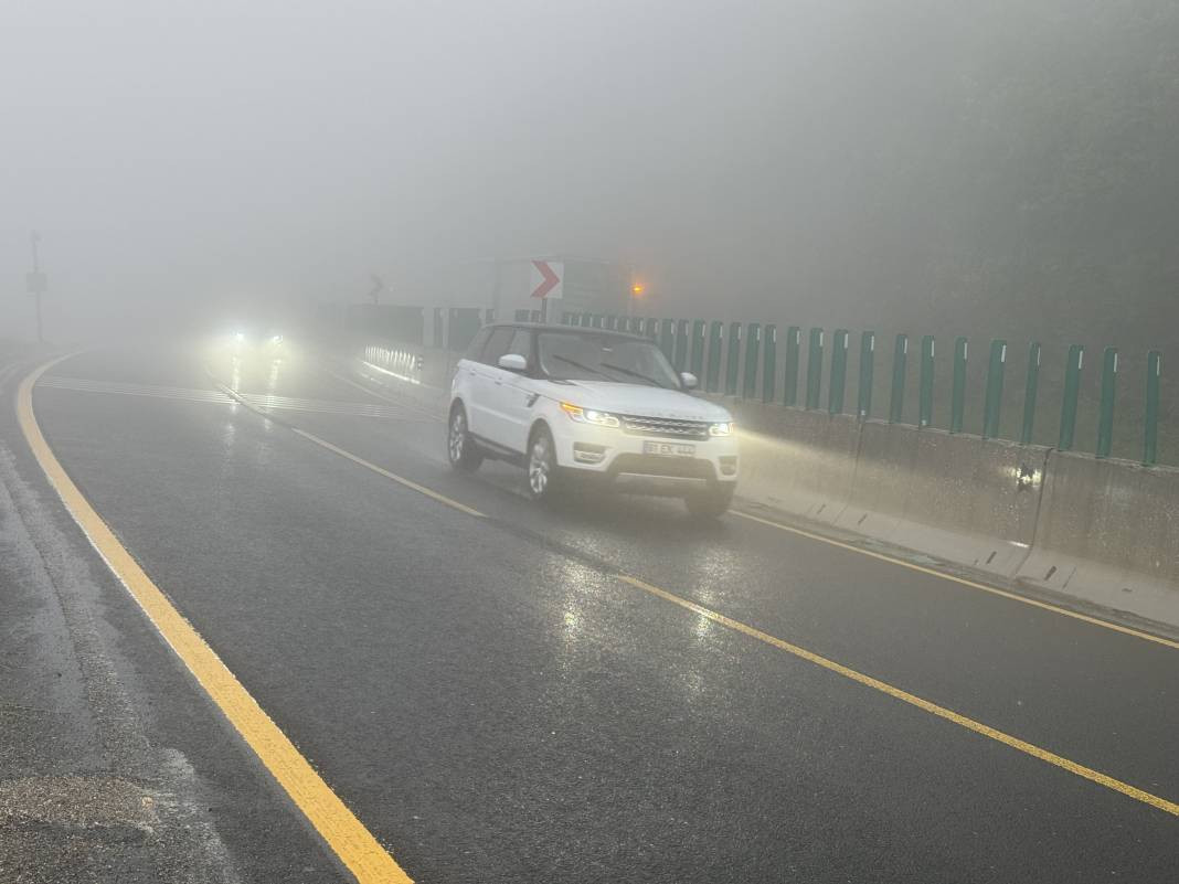Sürücüler dikkat! Bolu Dağı'nda göz gözü görmüyor - Resim: 13